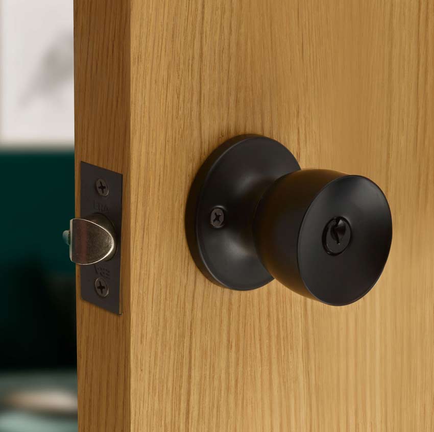 Era Matte Black Entrance Door Knobset 166-MB-1