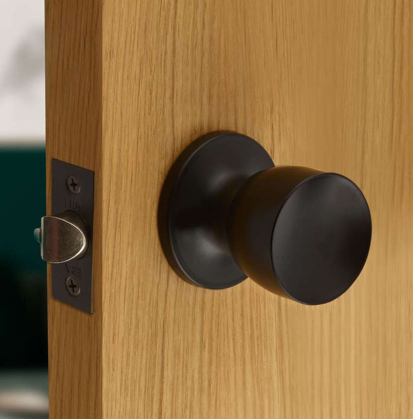 Era Matte Black Passage Door Knobset 170-MB-1