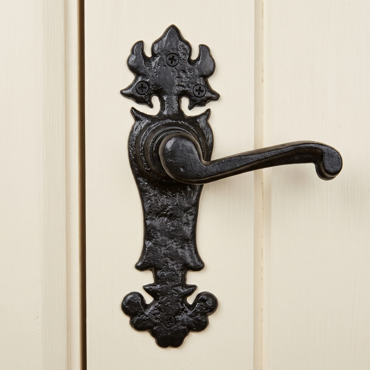 Black Antique Lever Latch Door Handles 2434