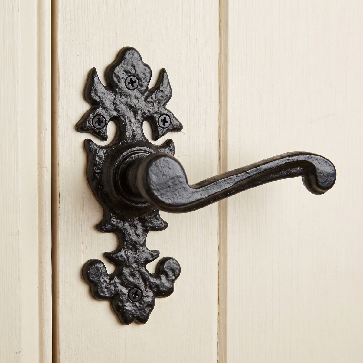 Black Antique Lever Latch Door Handles Short Plate 2434