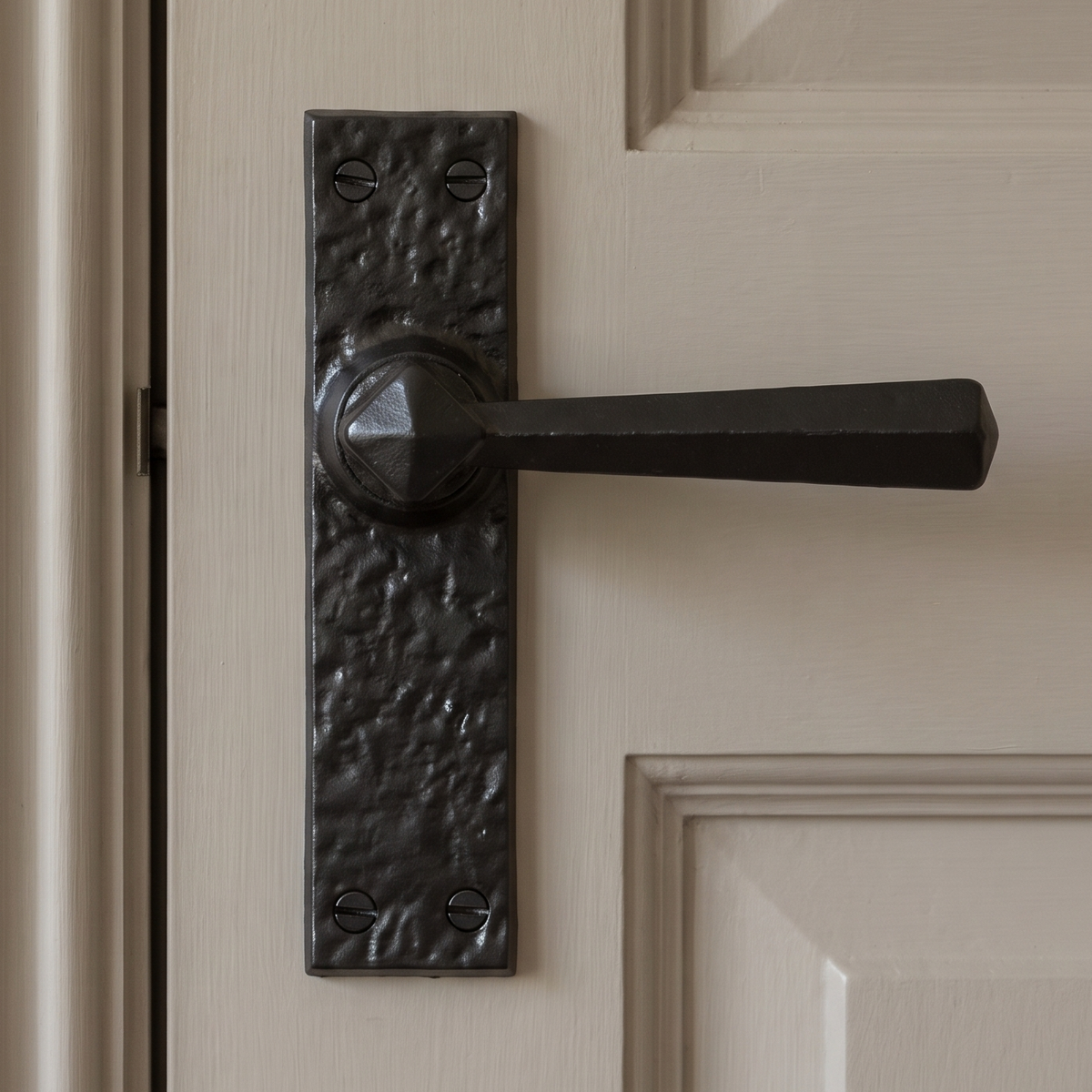 Black Antique Lever Latch Door Handles 152x38mm 2445