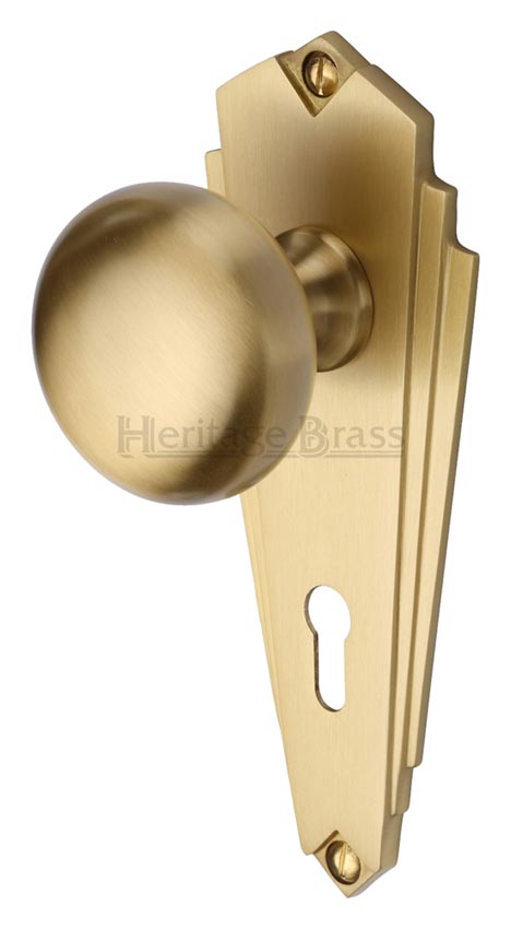Heritage BR1800 Satin Brass Broadway Knob on Lock Plate
