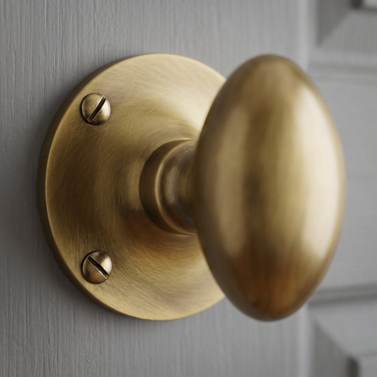 Heritage MAY960 Antique Brass Mayfair Oval Mortice Knobs