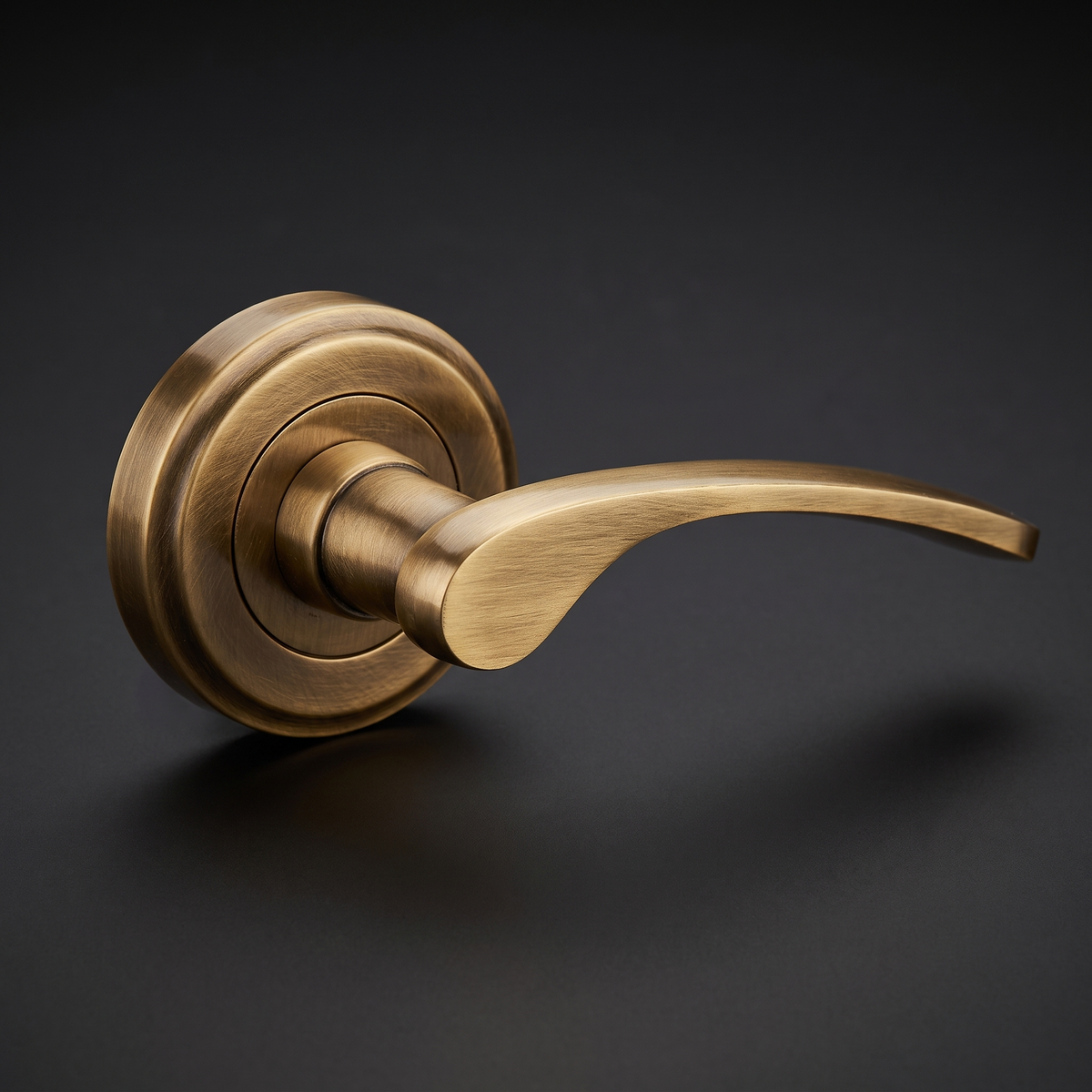 Heritage V1900 Antique Brass Sophia Lever On Rose