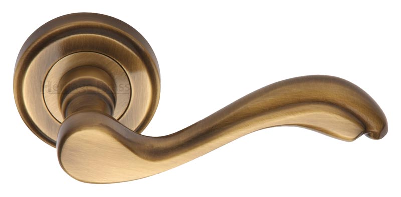 Heritage V1601 Antique Brass Lisboa Lever on Rose