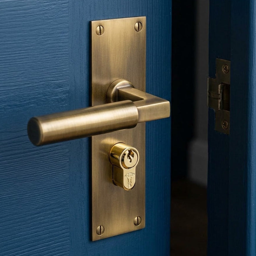 Heritage BAU7348 Antique Brass Bauhaus Euro Handles