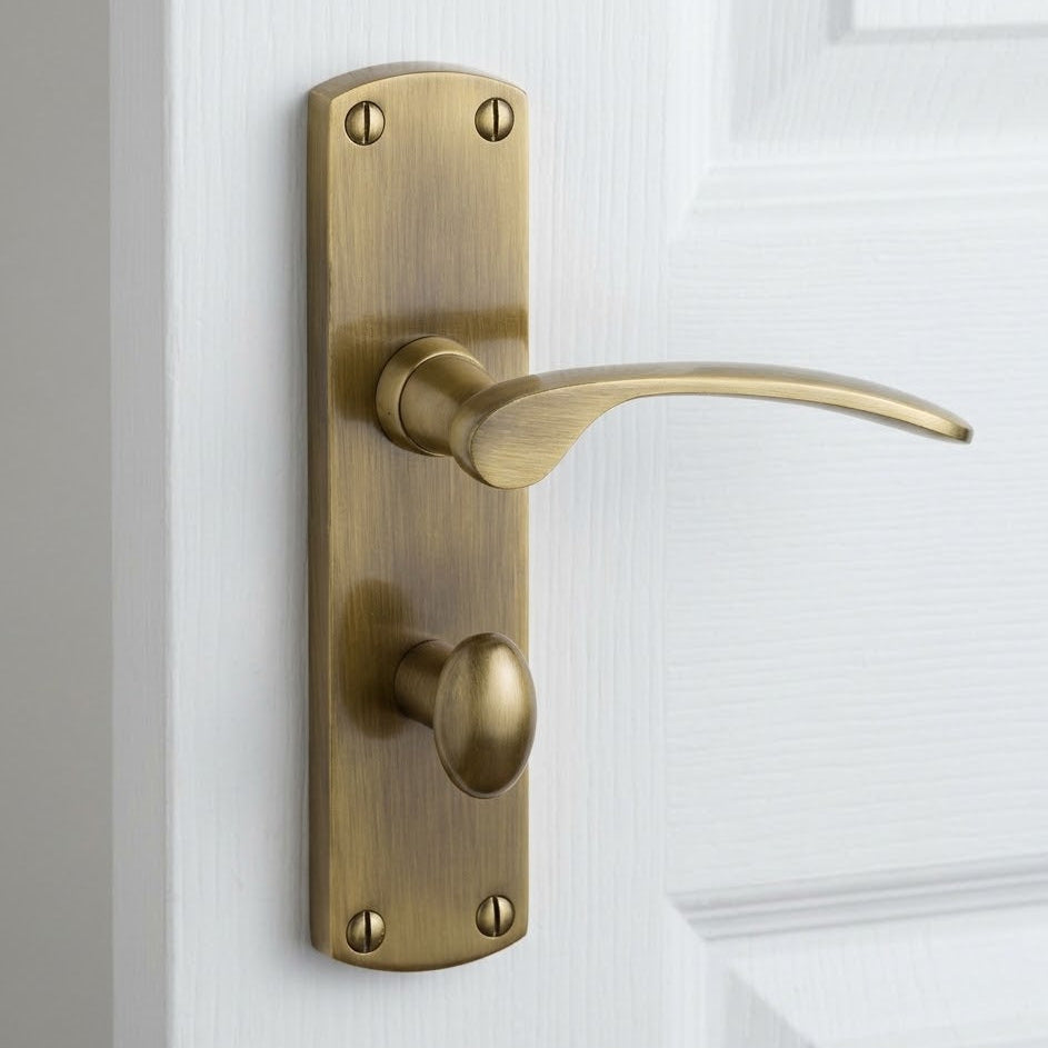 Heritage DIP7830 Antique Brass Diplomat Bathroom Handles