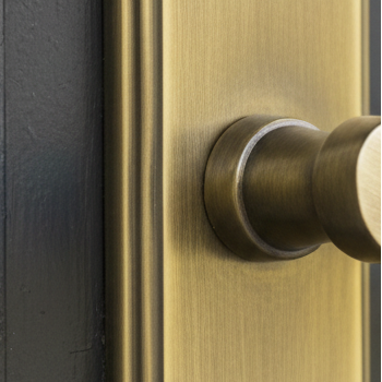 Heritage HOW1310 Antique Brass Howard Latch Handles