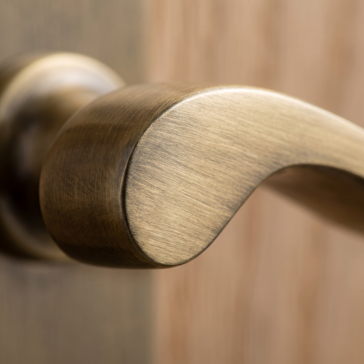 Heritage V810 Antique Brass Bedford Lock Handles