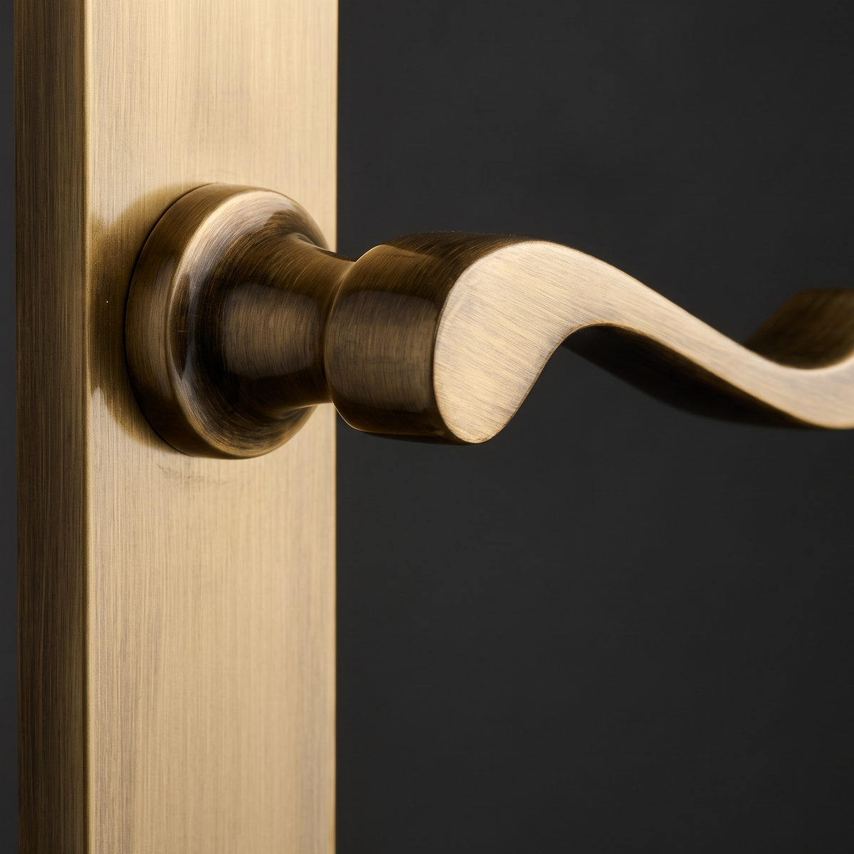 Heritage V803 Antique Brass Bedford Latch Handles