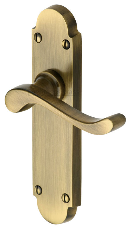 Heritage S610 Antique Brass Savoy Latch Door Handles