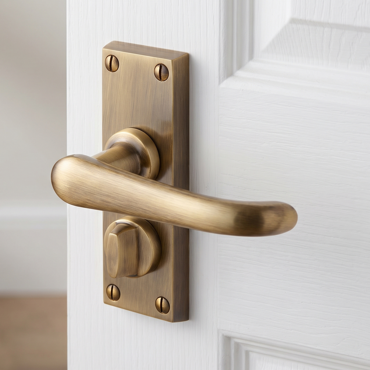 Heritage V735 Antique Brass Windsor Privacy Handles
