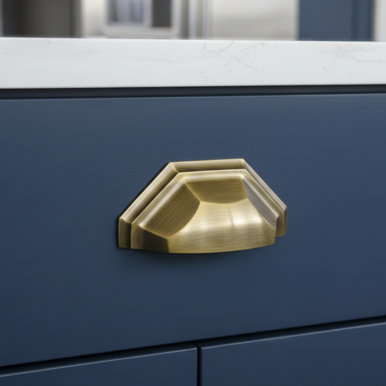 Heritage C2768 Antique Brass Shaped Drawer Pull 104mm