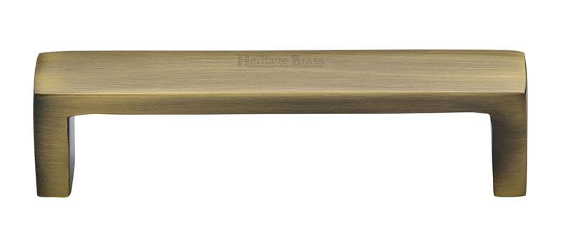Heritage C4520 Antique Brass Metro Cabinet Handle