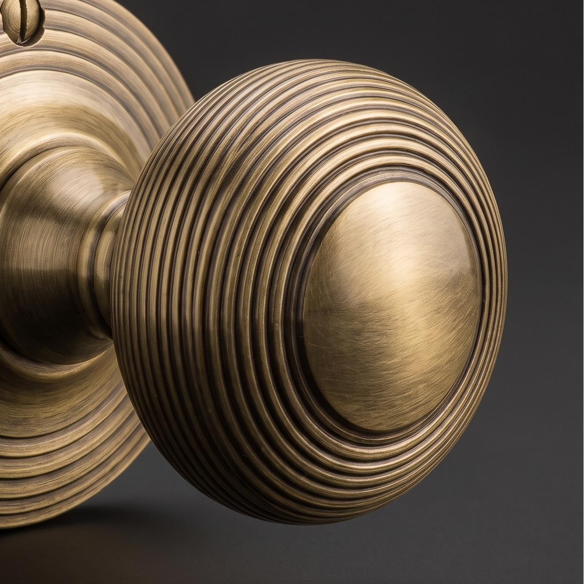 Antique Brass Reeded Mortice Door Knobs 55mm