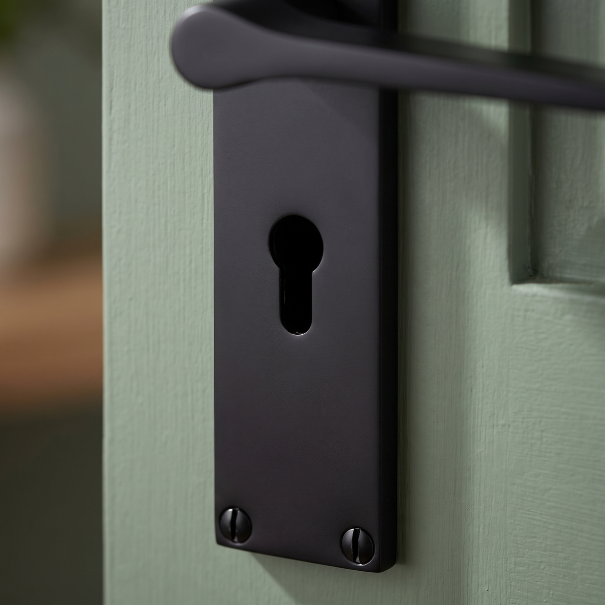 Gio Matt Black Keyhole Door Handles VT8100