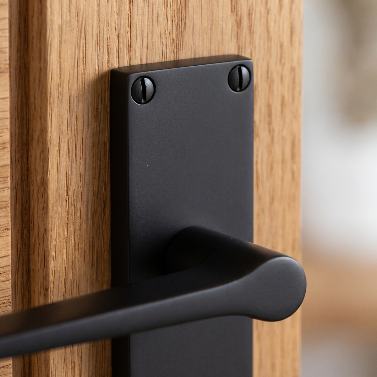 Gio Matt Black Keyhole Door Handles VT8100