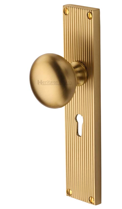 Satin Brass Victoria Knob on Reeded Lock Plate V9200-SB