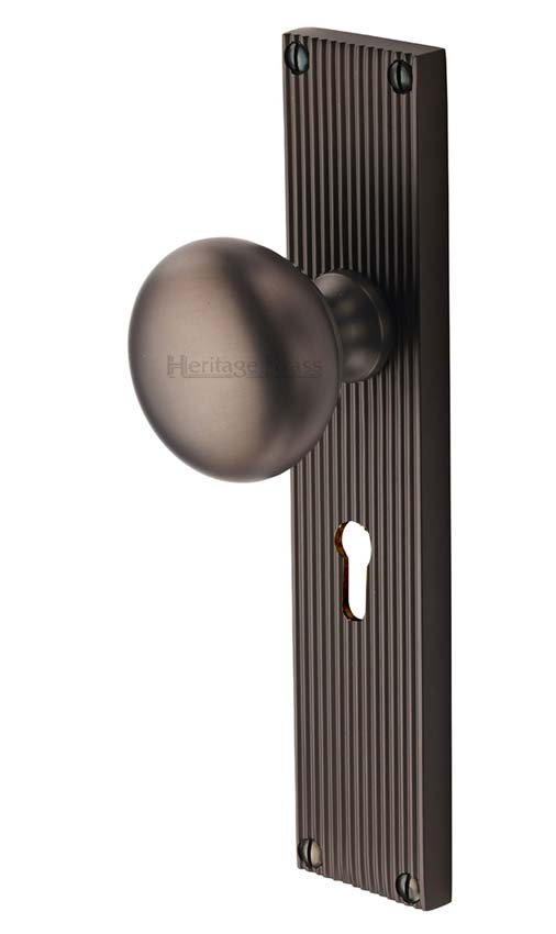 Matt Bronze Victoria Knob on Reeded Lock Plate V9200-MB