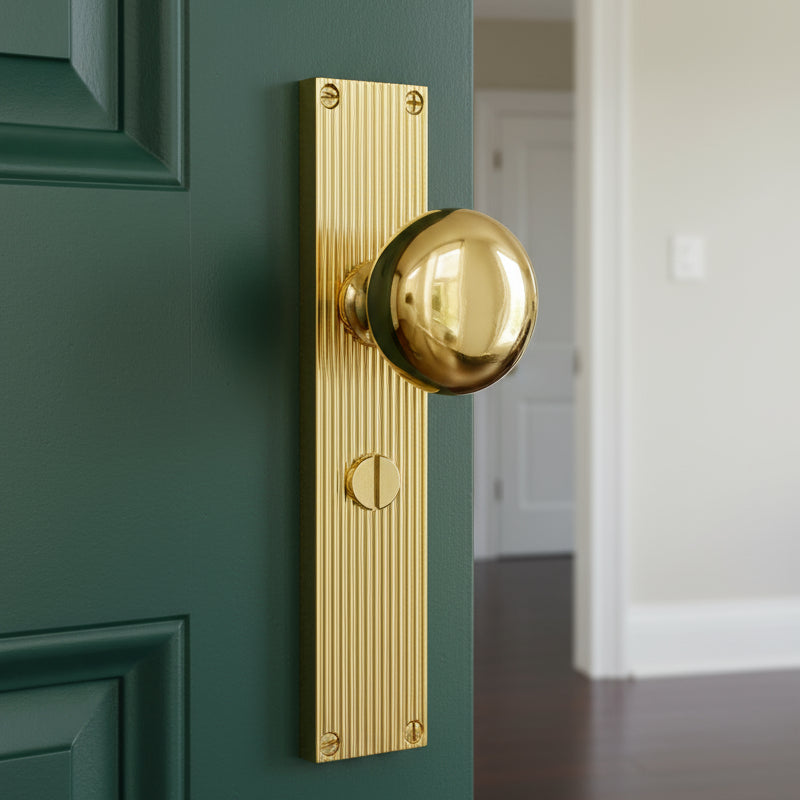 Polished Brass Victoria Knob on Reeded Bathroom Plate V9230-PB