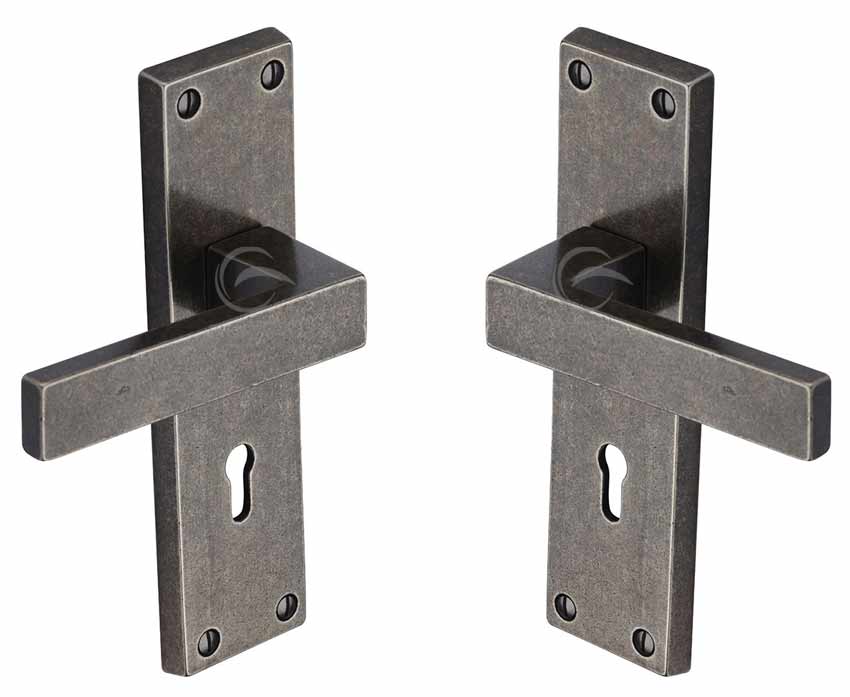 Rustic Pewter Cheswell Door Handles