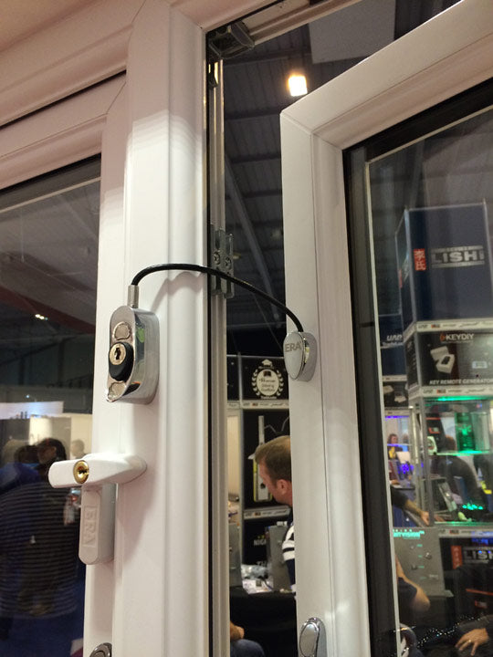 Era Chrome Safety Locking Window Restrictor