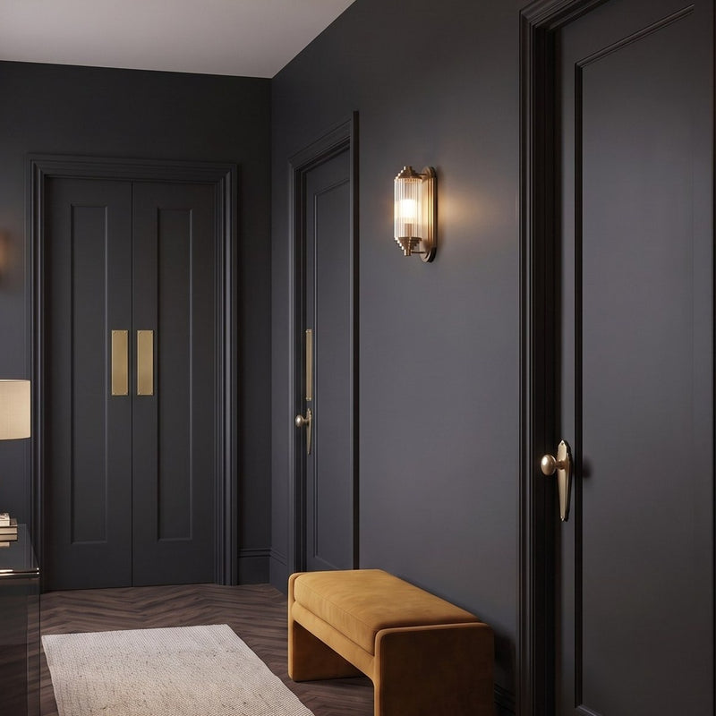 Hotel-Luxe Hallways