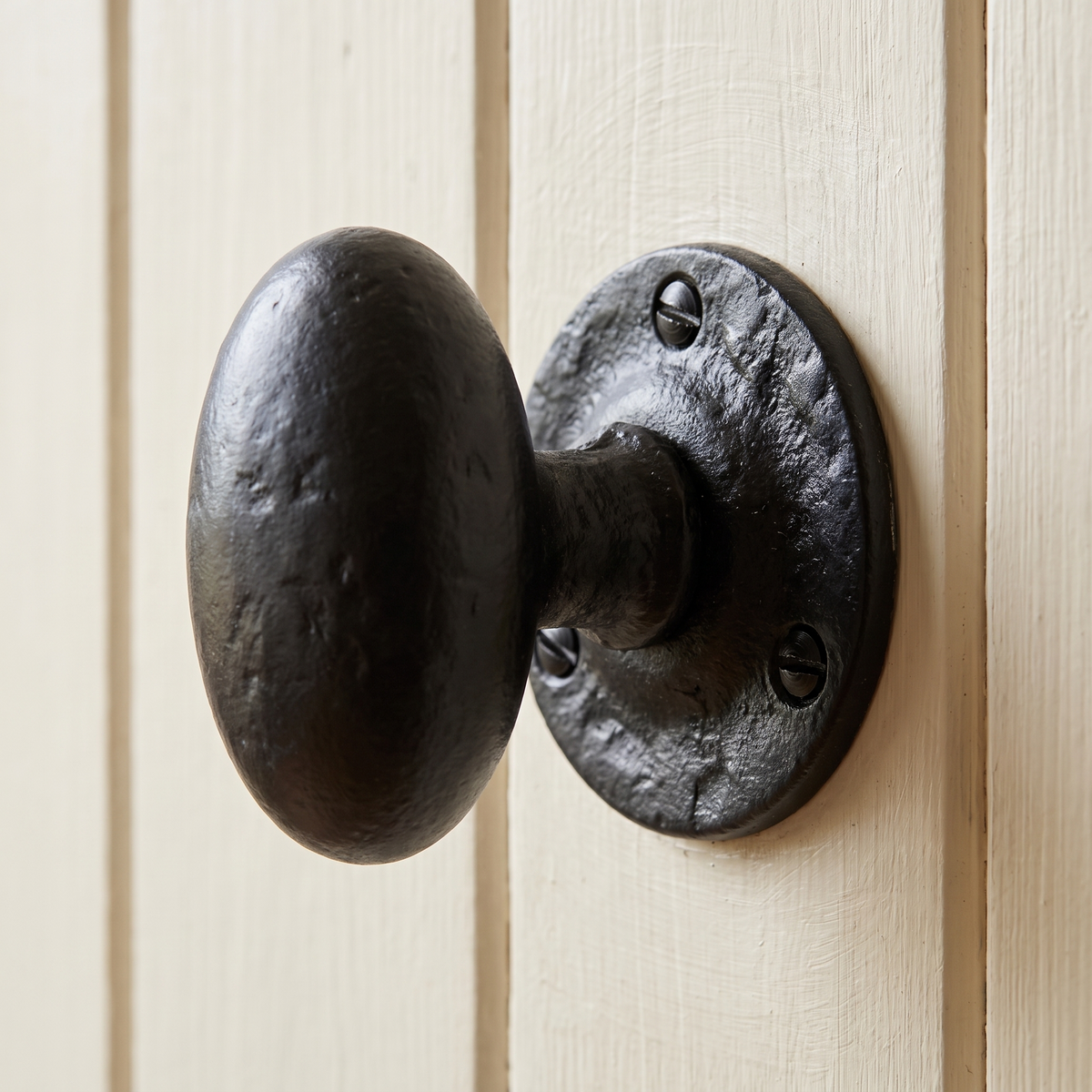 Black Antique Oval Rim Door Knobs 1550R