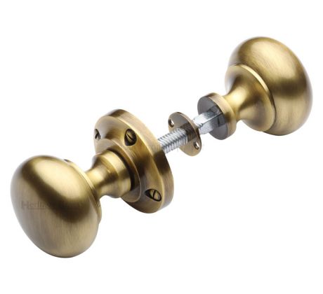 Heritage RIM V980 Antique Brass Victoria Rim Knobs 57mm