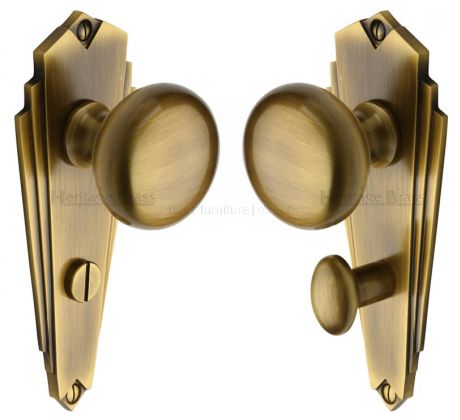 Heritage BR1830 Antique Brass Broadway Knob on Bathroom Plate