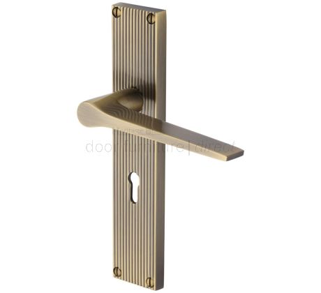 Gio Reeded Antique Brass Keyhole Door Handles RR4700