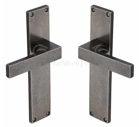 Rustic Pewter Cheswell Door Handles