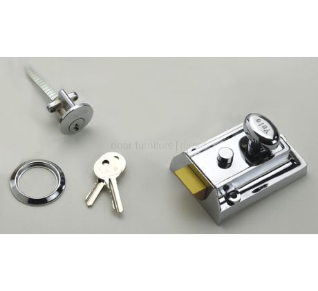 Yale Chrome Nightlatch 77