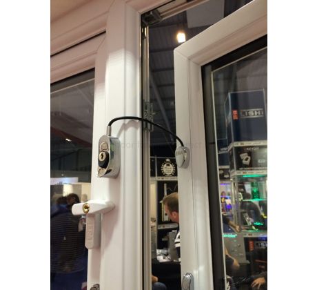 Era Chrome Safety Locking Window Restrictor