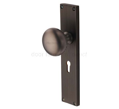 Matt Bronze Victoria Knob on Reeded Lock Plate V9200-MB
