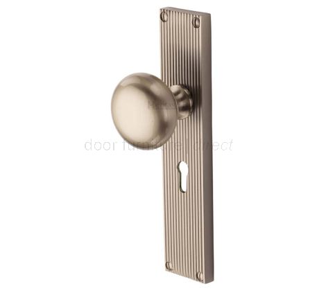 Satin Nickel Victoria Knob on Reeded Lock Plate V9200-SN