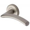 Heritage V3490 Satin Nickel Centaur Lever on Rose Handles